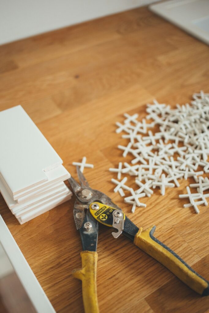 Toolbox Tips: Must-Know Essentials for Every Beginner DIYer